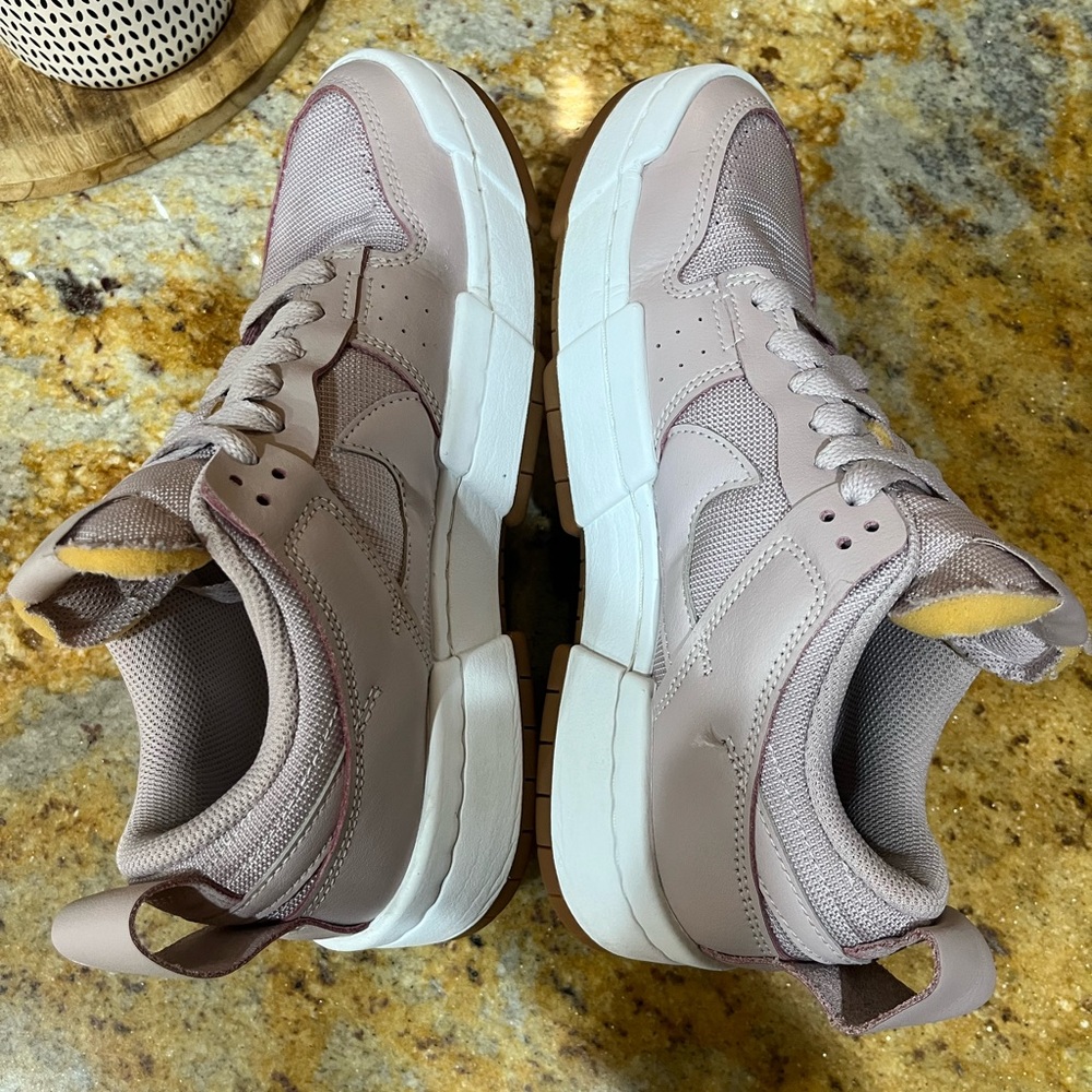 Nike Women's Sneakers in Light Purple and White - Picture 5 of 9